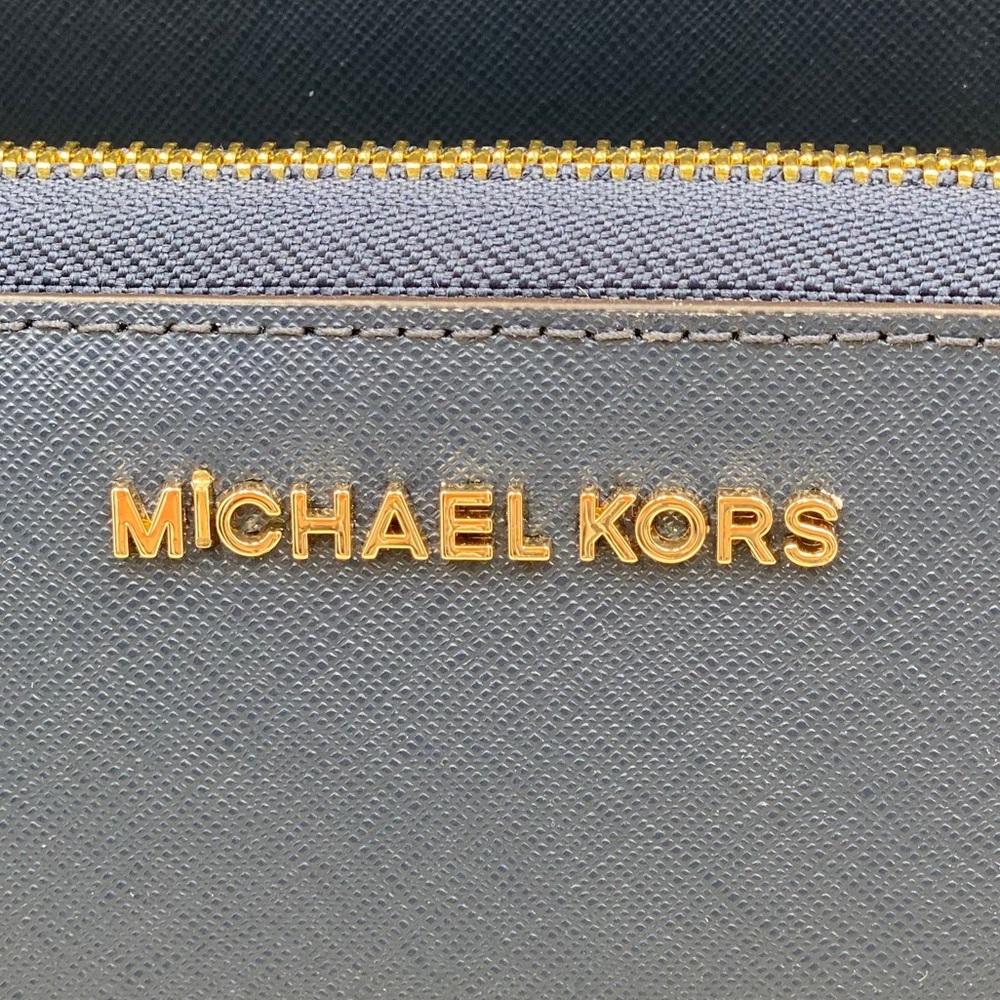 Michael Kors Charlotte Tote & Wallet Set Navy - Picture 9 of 12